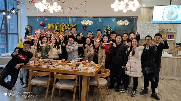米小福12月25日,公司將舉行圣誕活動,誠邀你的參加。